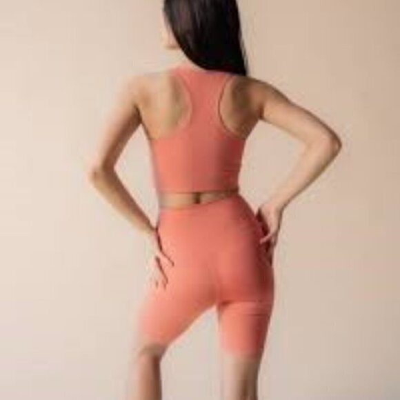 ** NWT** Girlfriend Collective High-Rise Bike Short Primrose S - Picture 3 of 7